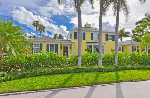 250 Algoma Rd, Palm Beach, FL 33480