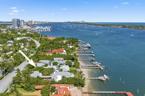 3208 N Flagler, West Palm Beach, FL 33407