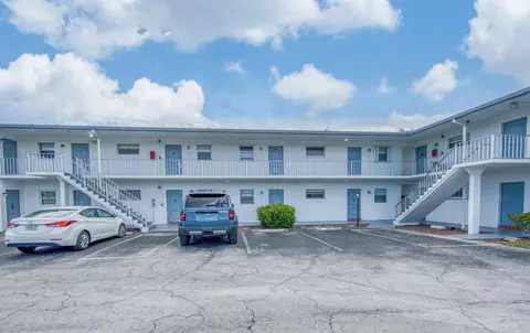 420 W Palm St #24, Lantana, FL 33462