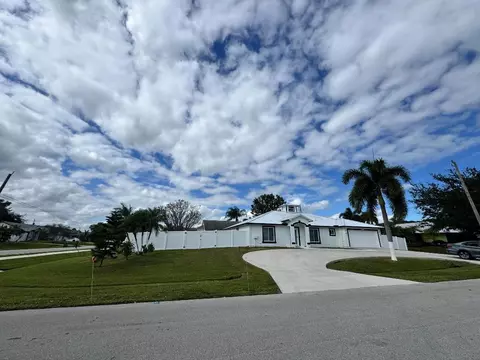 5403 NW Chicopa St, Port Saint Lucie, FL 34983
