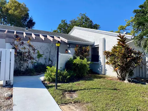 6117 Woodlake Blvd, Greenacres, FL 33463