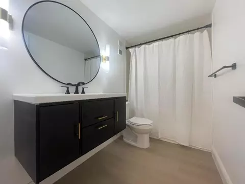 3955 N Nob Hill Rd #202, Sunrise, FL 33351