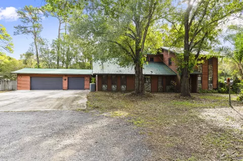 5210 Buchanan Dr, Fort Pierce, FL 34982