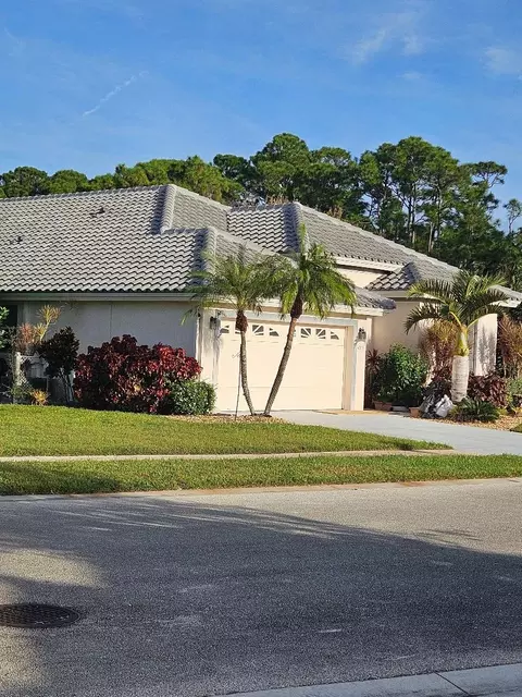 4819 SE Mariner Village Ln, Stuart, FL 34997