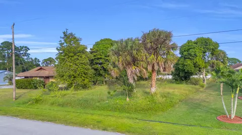 3291 SW Mcmullen, Port St Lucie, FL 34953