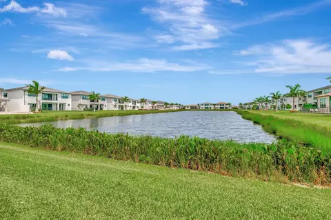 20146 Casa De Campo Ln, Boca Raton, FL 33434