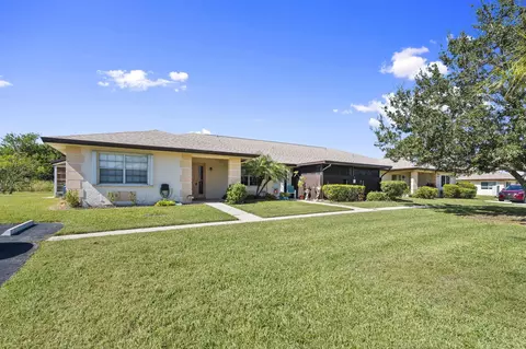 5847 Moss Ct #2, Fort Pierce, FL 34982