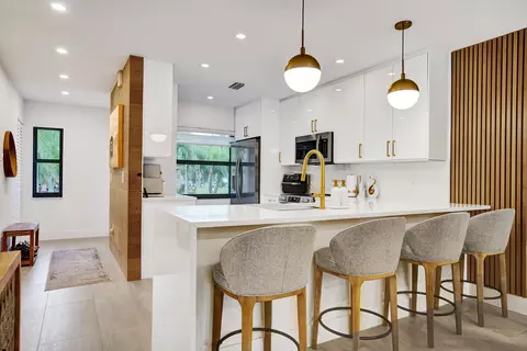 9293 Vista Del Lago #15F, Boca Raton, FL 33428