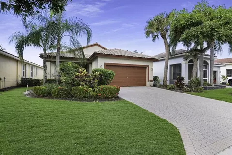 8214 Bellafiore Way, Boynton Beach, FL 33472