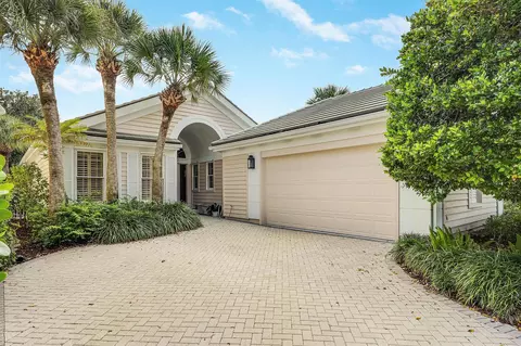 7164 SE Greenview Pl, Hobe Sound, FL 33455