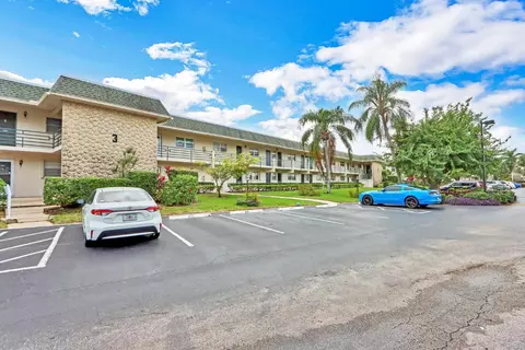 1900 S Kanner #3-202, Stuart, FL 34994