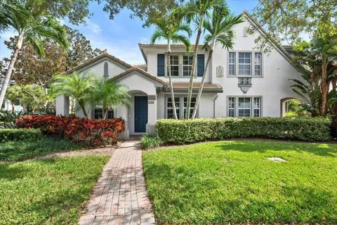 226 Evergrene #21-C, Palm Beach Gardens, FL 33410