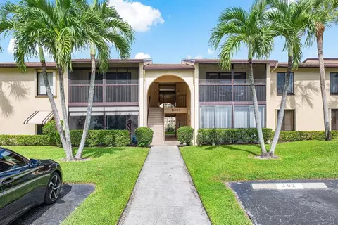 609 Sea Pne #B2, Greenacres, FL 33415