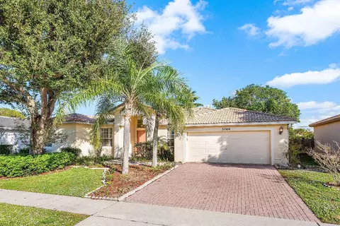 3760 Cypress Lk, Lake Worth, FL 33467