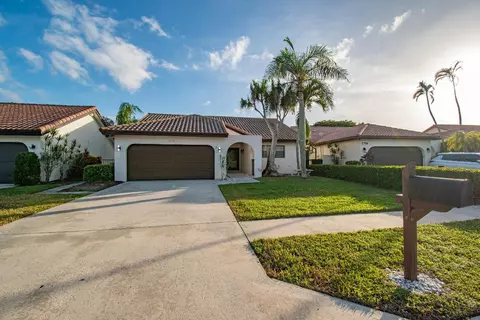7706 Solimar Cir, Boca Raton, FL 33433
