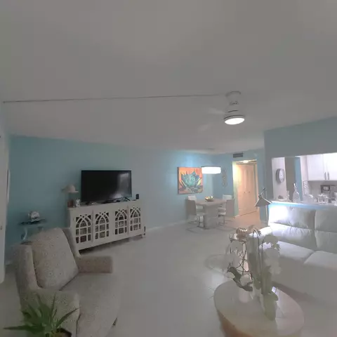 424 Dover B, West Palm Beach, FL 33417