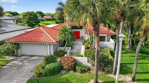 54 Bristol Dr, Boynton Beach, FL 33436