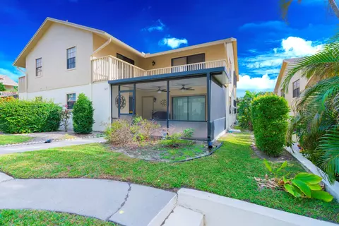 7427 SE Jamestown Ter, Hobe Sound, FL 33455