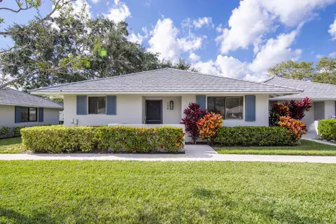 130 Club Dr, Palm Beach Gardens, FL 33418