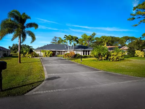 4204 Redwood Dr, Fort Pierce, FL 34951