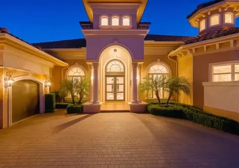 124 SE Rio Casarano, Port Saint Lucie, FL 34984