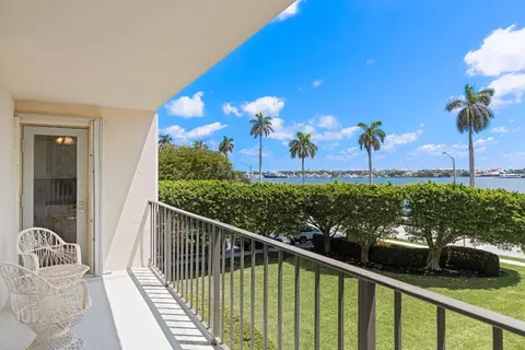 1801 S Flagler Dr #202, West Palm Beach, FL 33401
