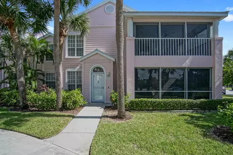 411 NE Plantation #517, Stuart, FL 34996