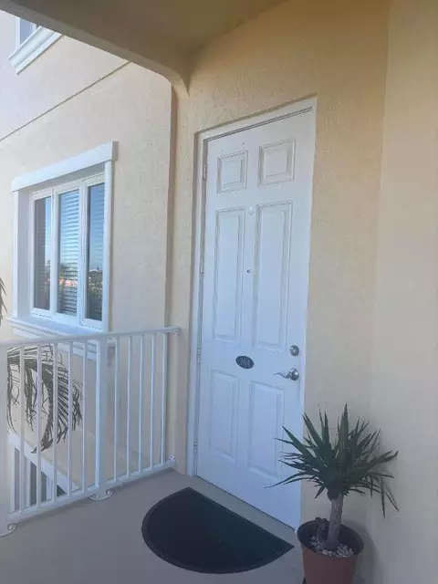 7 Harbour Isle Dr E #301, Fort Pierce, FL 34949