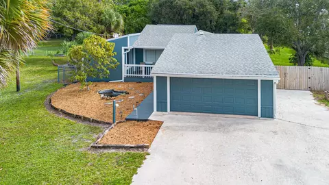4608 Magnolia Dr, Fort Pierce, FL 34982