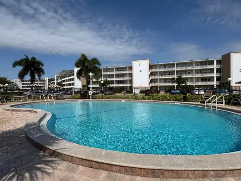 203 Southampton A, West Palm Beach, FL 33417