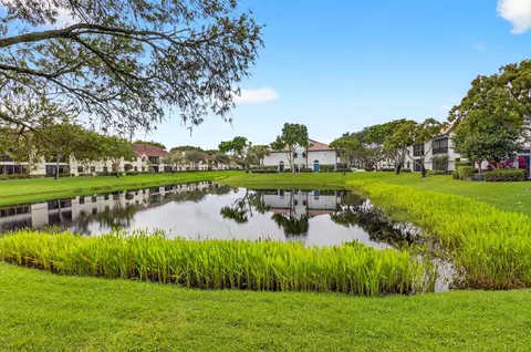 5217 Brisata Cir #E, Boynton Beach, FL 33437