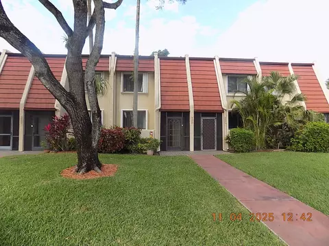 4443 Luxemburg Ct, Lake Worth, FL 33467