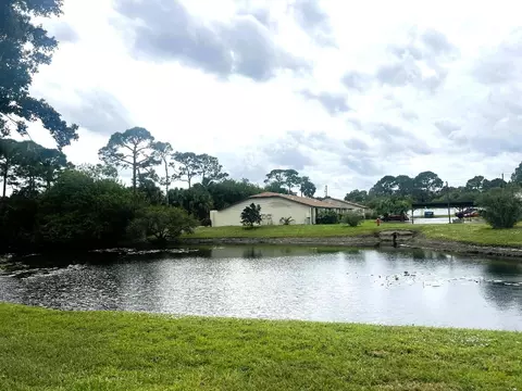 6030 Indrio Rd #5, Fort Pierce, FL 34951