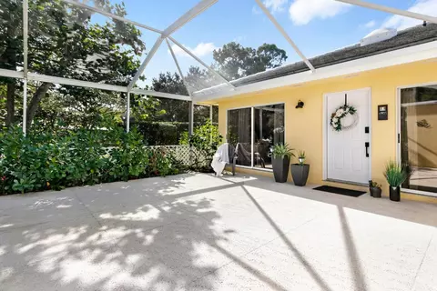 4503 Lakemont Court Ct, Palm Beach Gardens, FL 33403