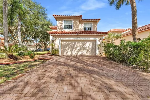 6379 NW 38th Dr, Coral Springs, FL 33067