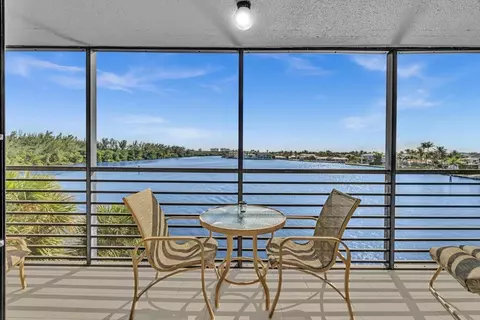 900 NE Spanish River Blvd #4E, Boca Raton, FL 33431