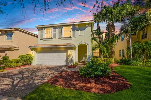 11728 SW Bennington Cir, Port Saint Lucie, FL 34987