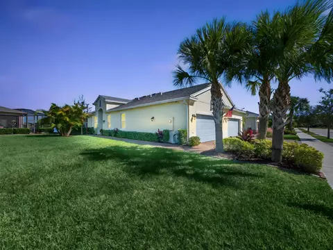 12873 SW Lake Fern Cir, Port Saint Lucie, FL 34987