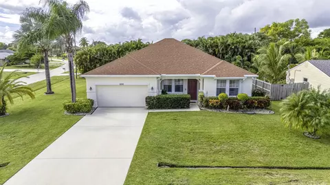 2290 SE Baron St, Port Saint Lucie, FL 34952