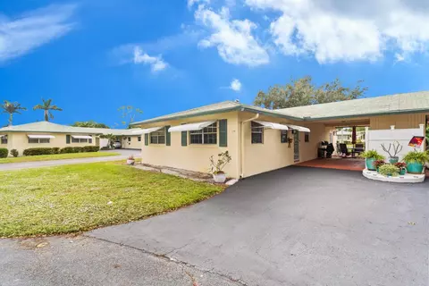 249 Cardinal Ln, Delray Beach, FL 33445