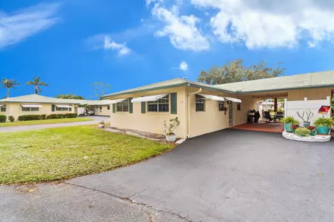 249 Cardinal Ln, Delray Beach, FL 33445