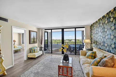 3589 S Ocean #509, South Palm Beach, FL 33480