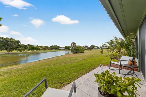 6884 SE Bunker Hill Dr, Hobe Sound, FL 33455