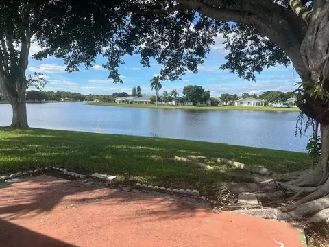 5195 Nicholas Dr, West Palm Beach, FL 33417