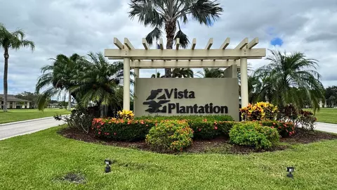 44 Plantation #102, Vero Beach, FL 32966