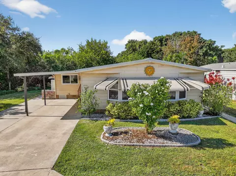 8561 Florence Dr, Port Saint Lucie, FL 34952