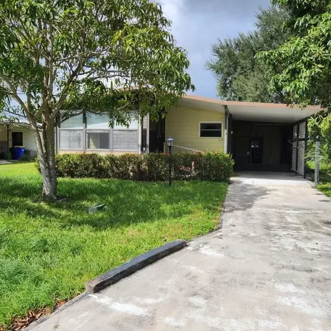 2847 SW Thunderbird Trl, Stuart, FL 34997