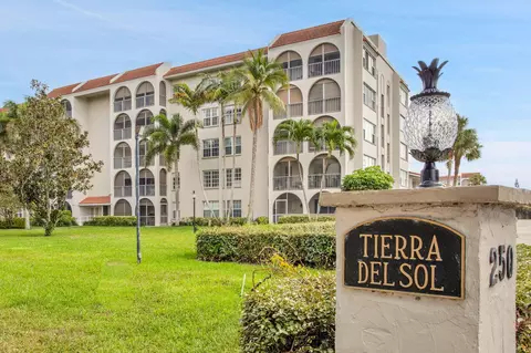 250 NE 20th St #5240, Boca Raton, FL 33431
