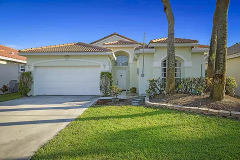 7019 SE Twin Oaks SE, Stuart, FL 34997