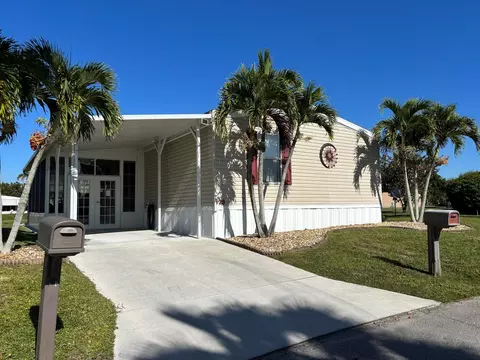 23 Oro Grande Way, Port Saint Lucie, FL 34952